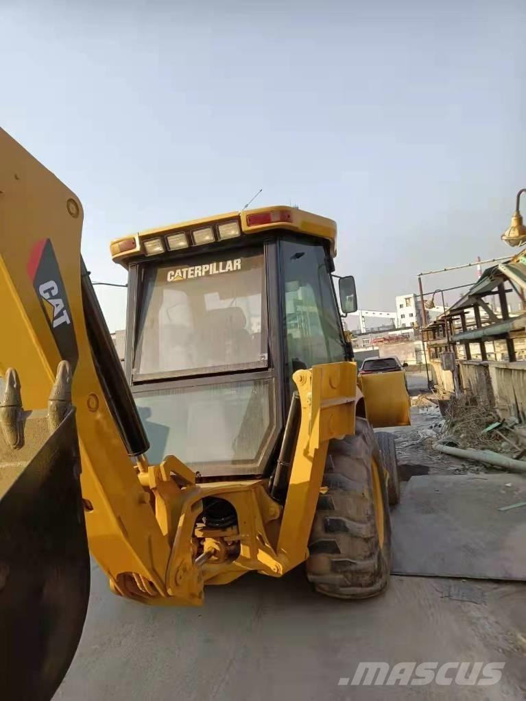 CAT 416E Ekskavaatorlaadurid