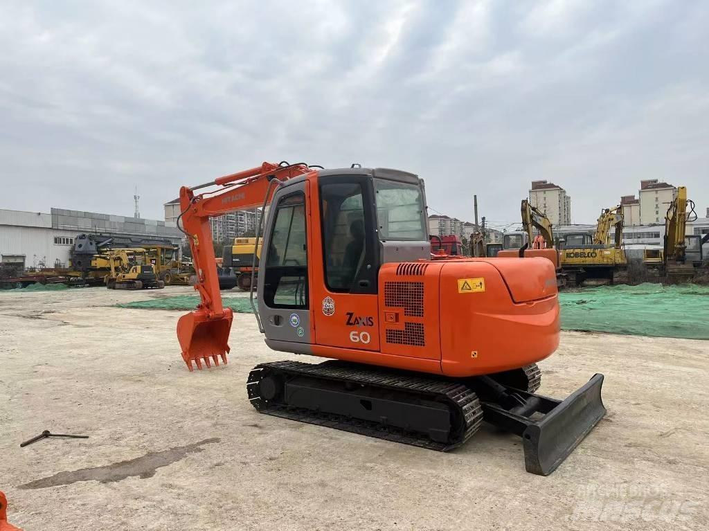 Hitachi ZX 60 Miniekskavaatorid < 7 t