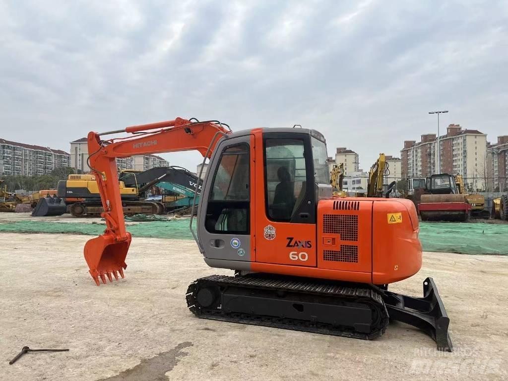 Hitachi ZX 60 Miniekskavaatorid < 7 t