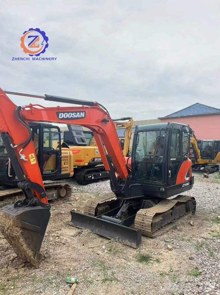 Doosan DX 60 Miniekskavaatorid < 7 t
