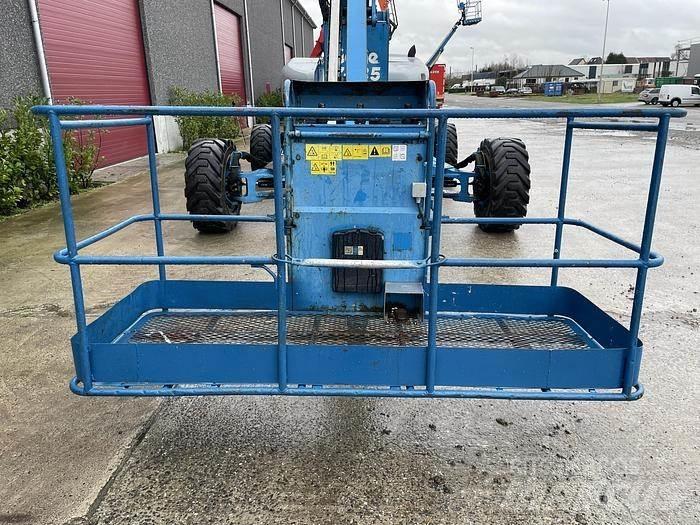 Genie Z135-70 Iseliikuvad poomtõstukid