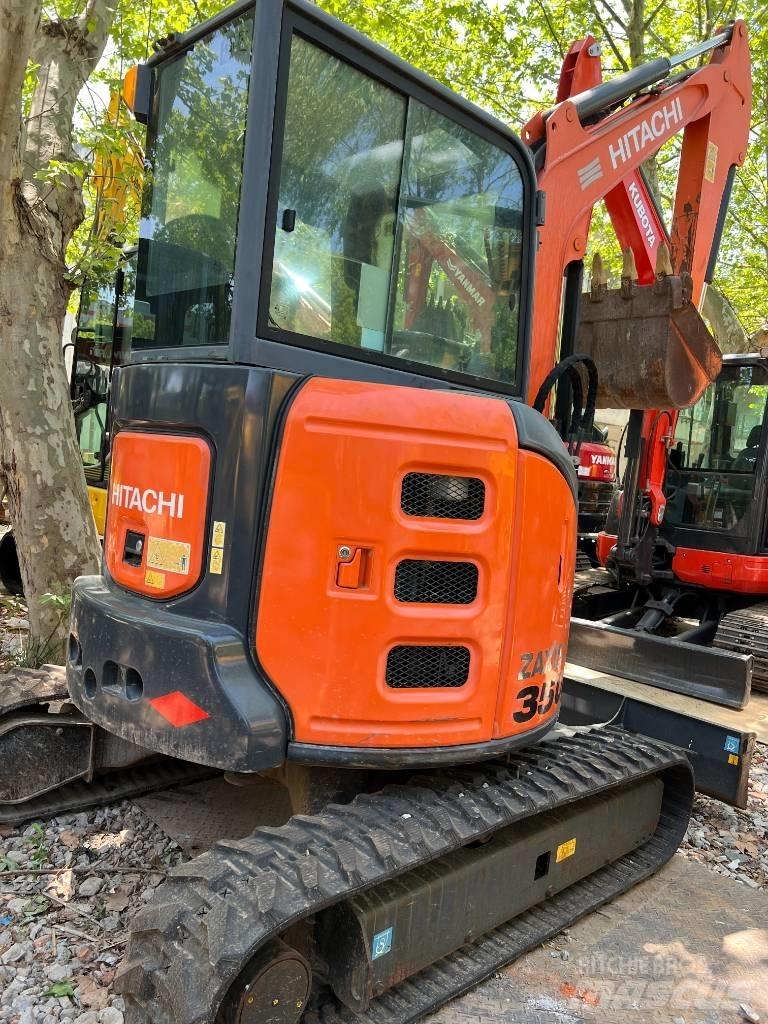 Hitachi ZX 35 U-5 Miniekskavaatorid < 7 t