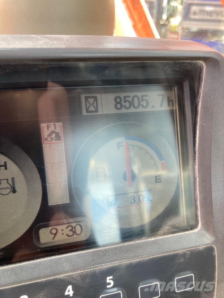 Hitachi ZX 240 Roomikekskavaatorid