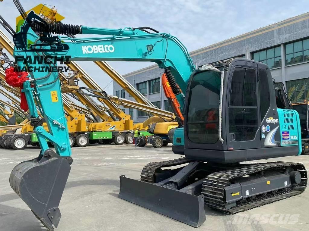 Kobelco 75 Miniekskavaatorid < 7 t