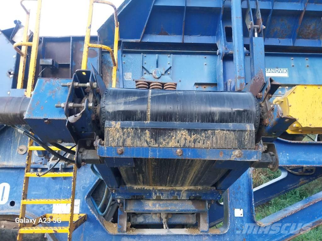 Fintec 1107 Iseliikuvad purustid