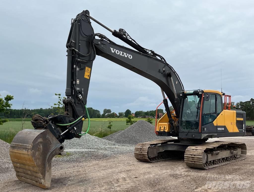 Volvo EC 220 E Roomikekskavaatorid
