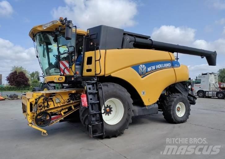 New Holland CR 9080 Teraviljakombainid
