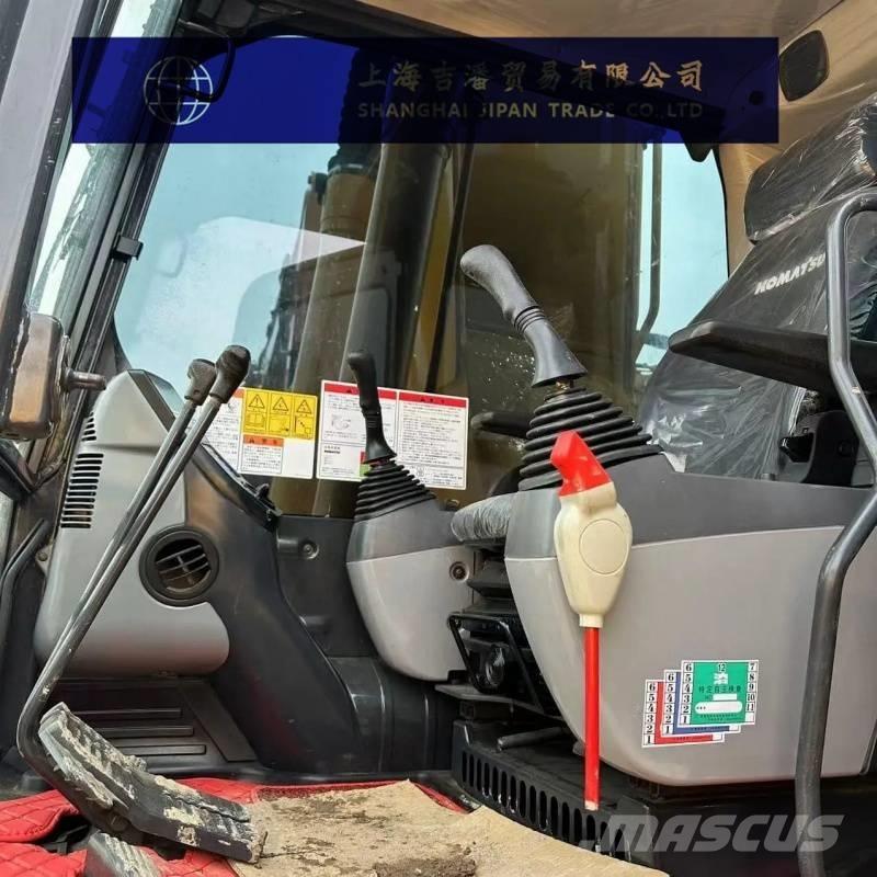 Komatsu PC 220 Roomikekskavaatorid