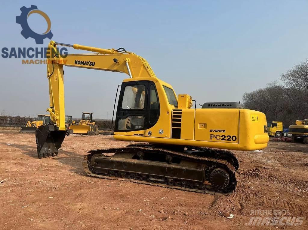 Komatsu PC 220 Roomikekskavaatorid