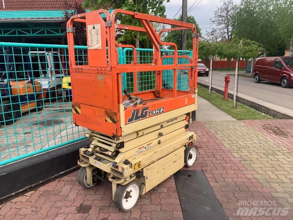 JLG 1932E2     V-2782 Vertikaalsed mast tõstukid