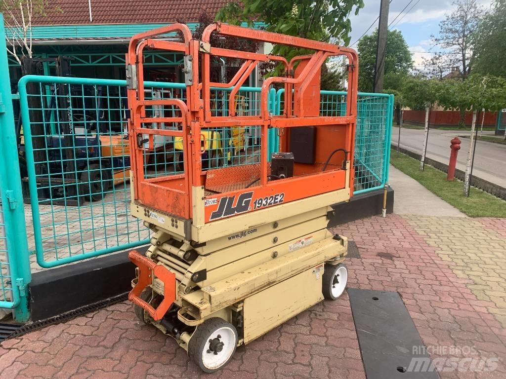 JLG 1932E2     V-2782 Vertikaalsed mast tõstukid
