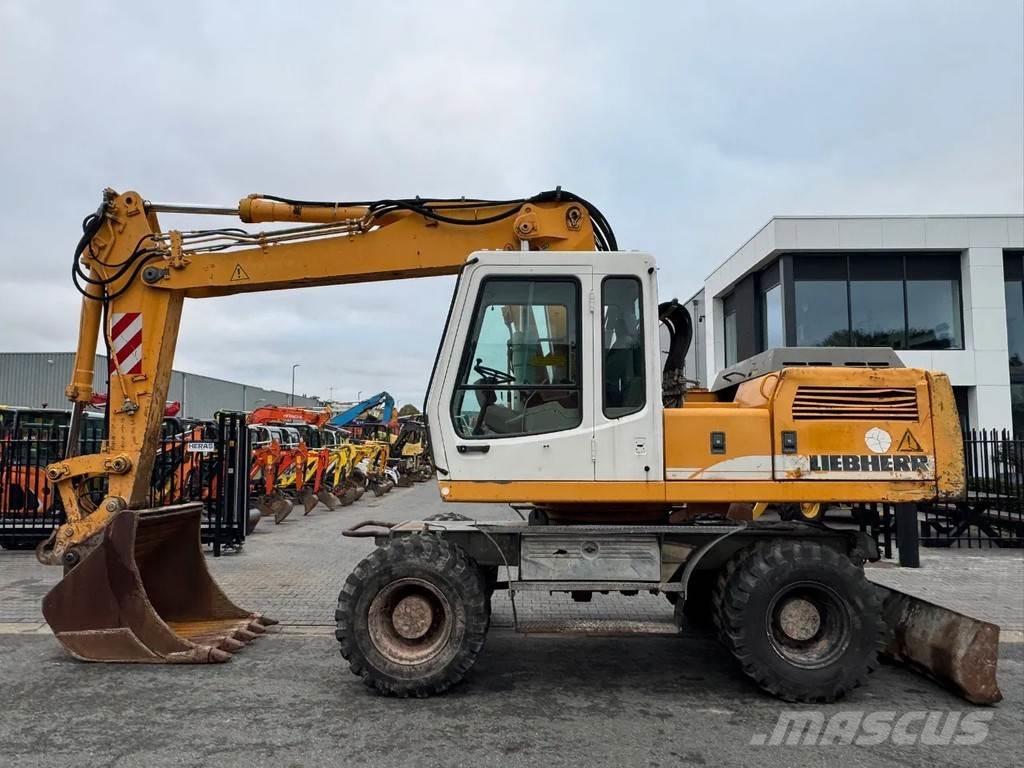 Liebherr A924 Ratasekskavaatorid