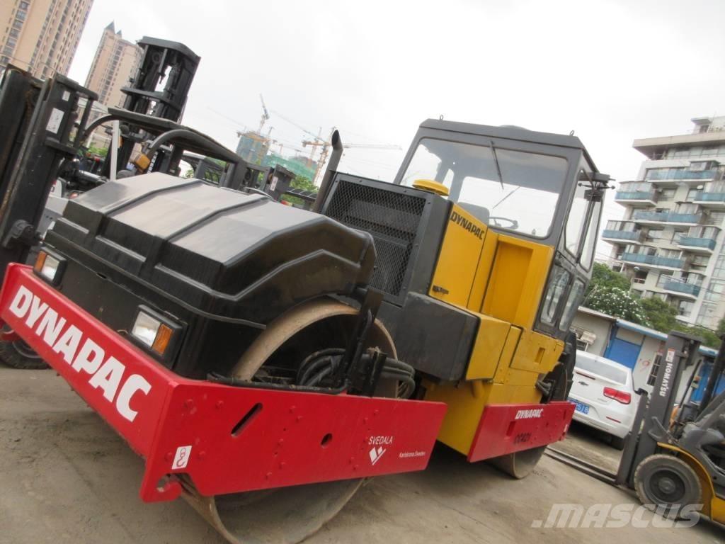 Dynapac CC 421 Tandemrullid