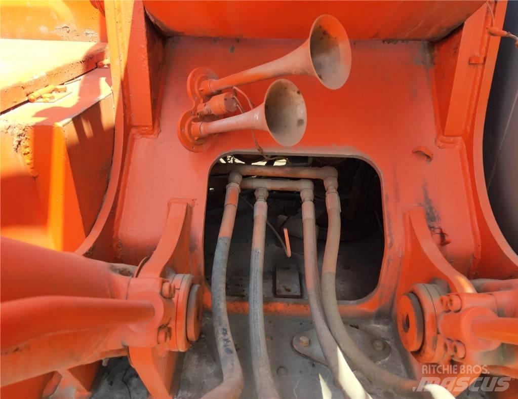 Hitachi EX 100 W D Ratasekskavaatorid