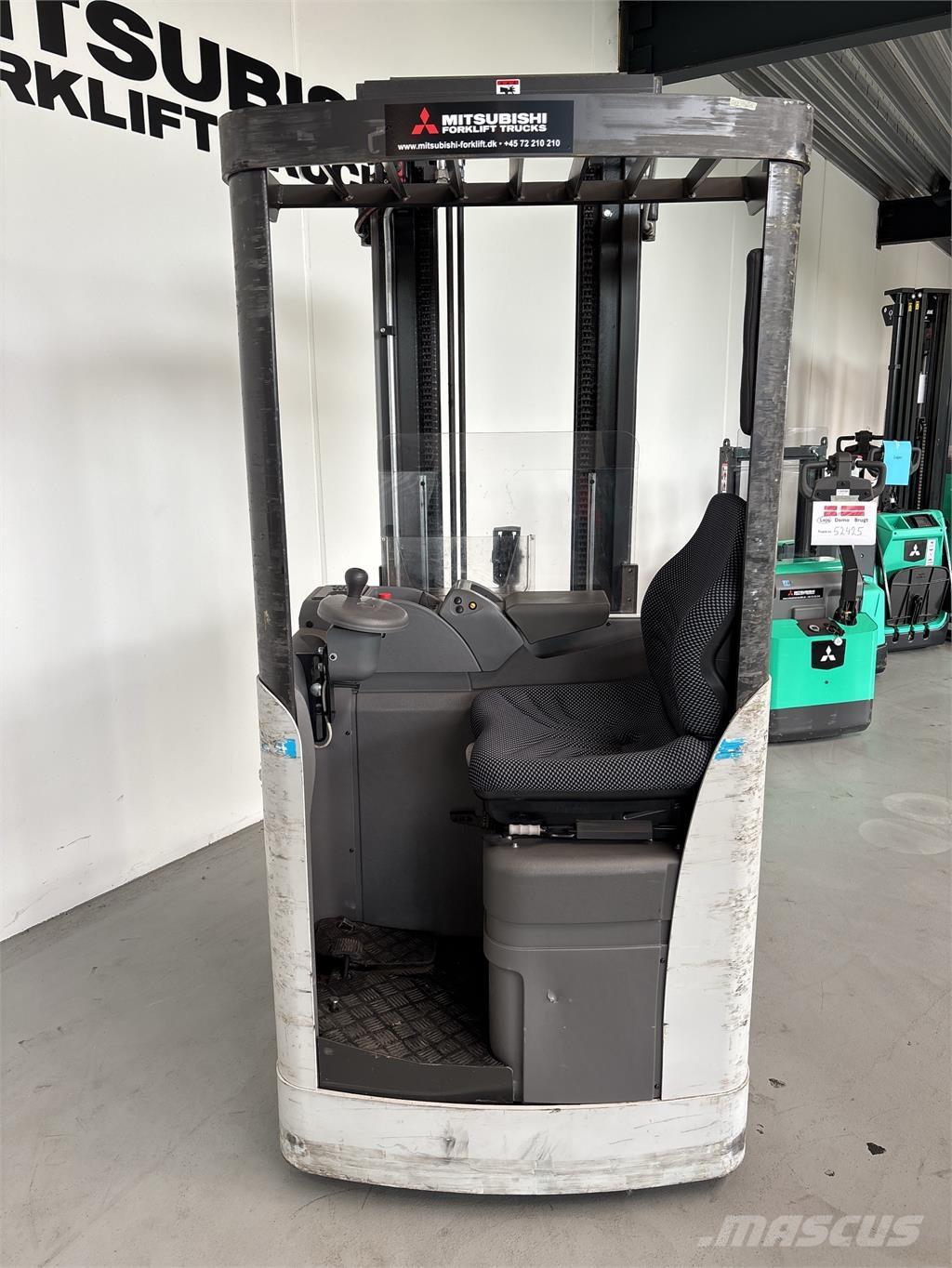 Atlet XJN160 Platvormiga virnastajad