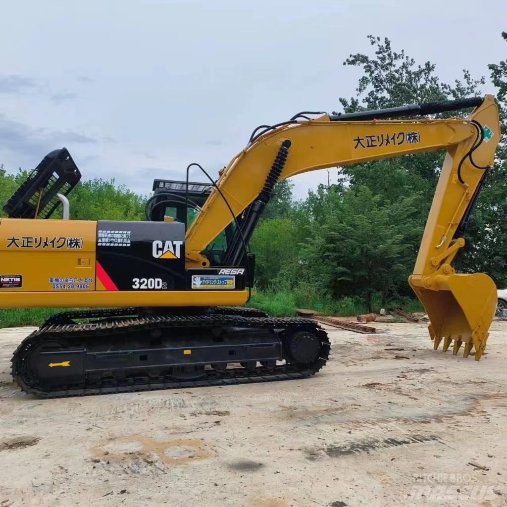 CAT 320D2 Roomikekskavaatorid
