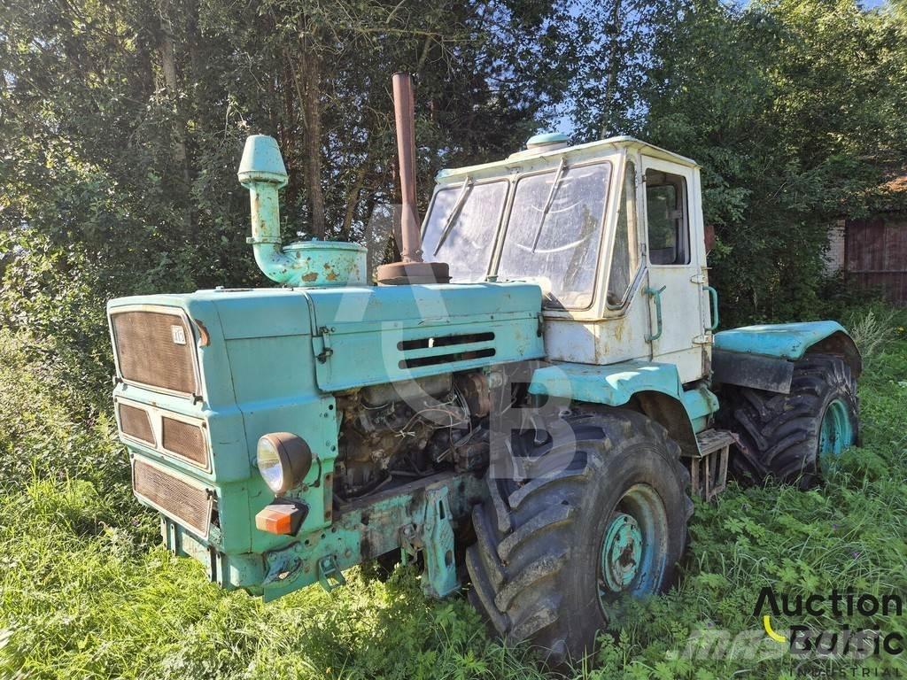  Onbekend T150K Traktorid