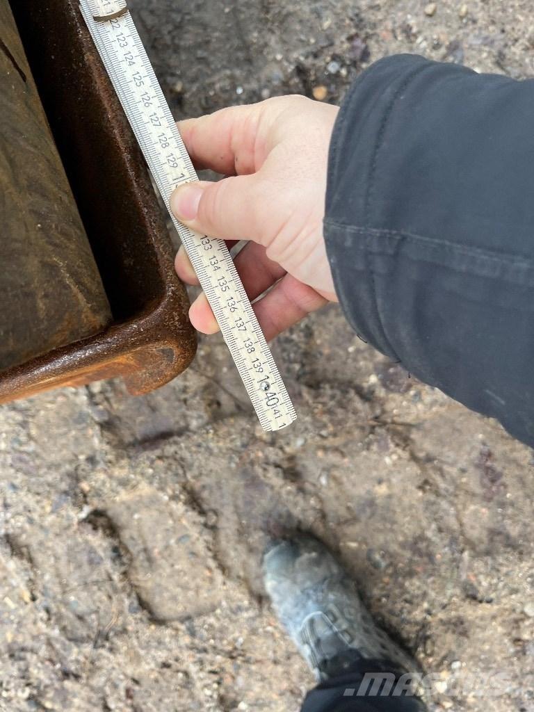 CAT 308 CR Väikeekskavaatorid 7t-12t