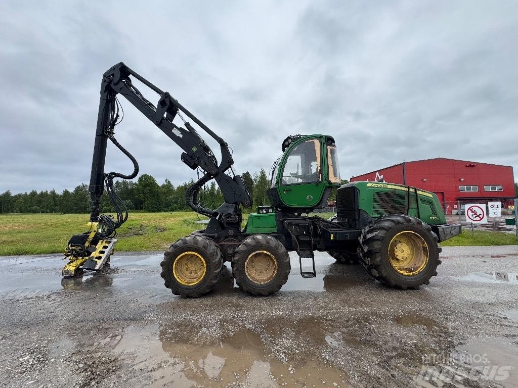 John Deere 1170 E Harvesterid