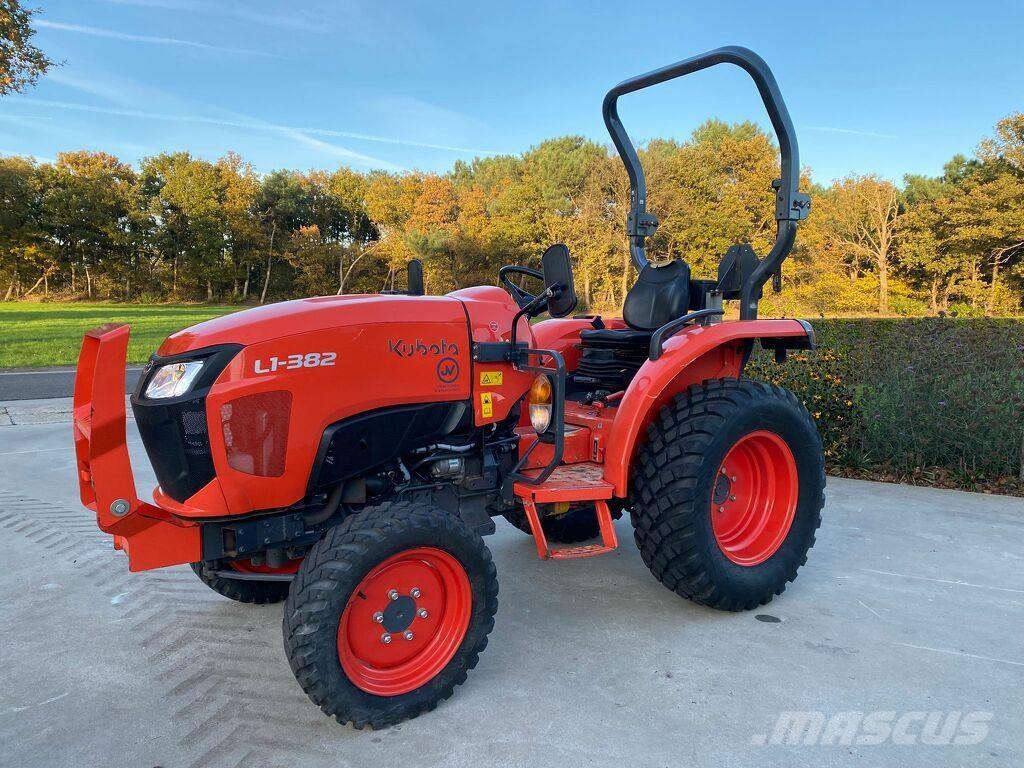 Kubota L1-382 Traktorid