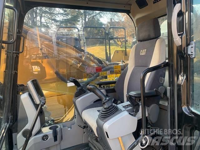 CAT 330 F LN Roomikekskavaatorid