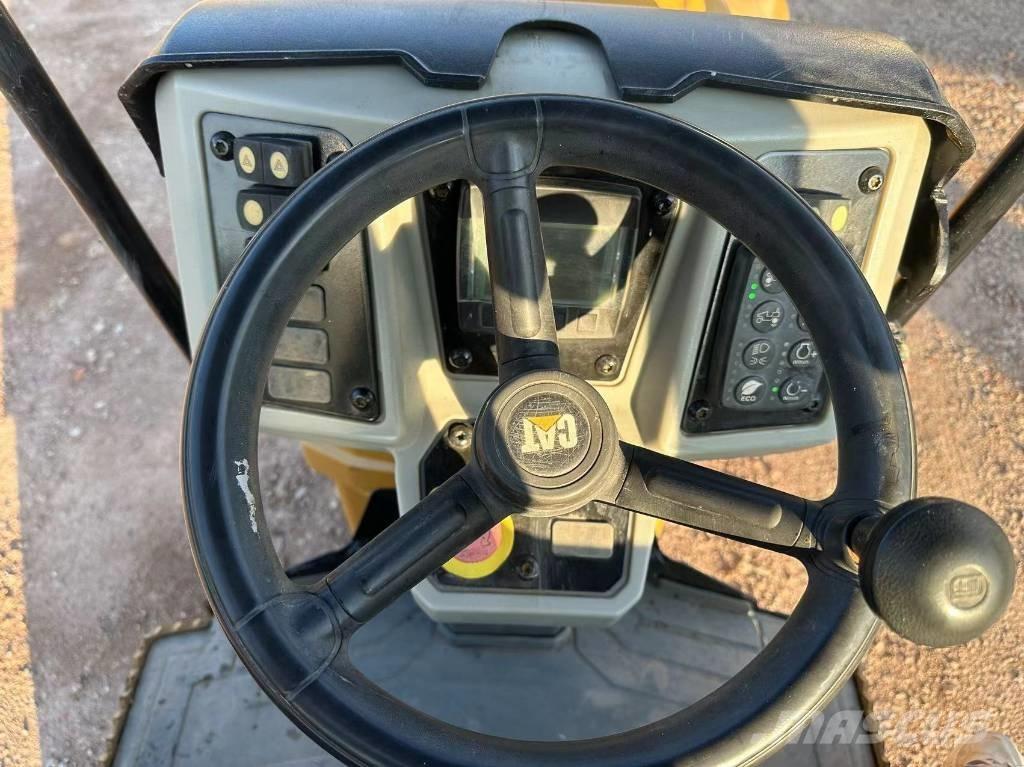 CAT CB 24 B Tandemrullid