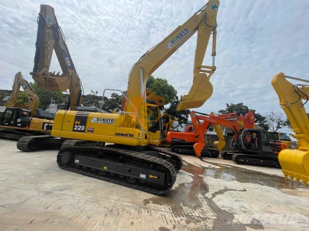 Komatsu PC 220-7 Roomikekskavaatorid