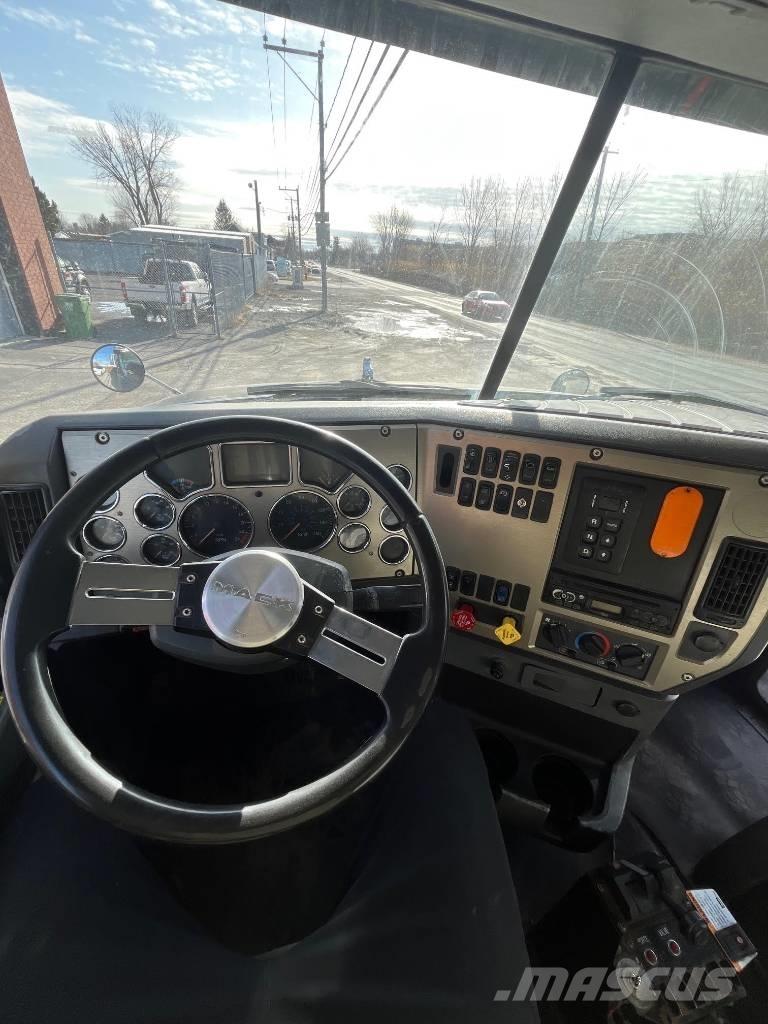 Mack GU813 Kallurid