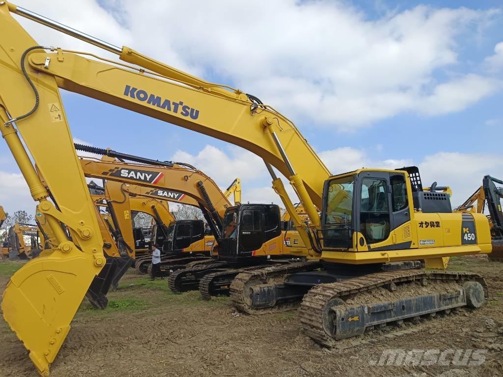 Komatsu PC450-8 Roomikekskavaatorid