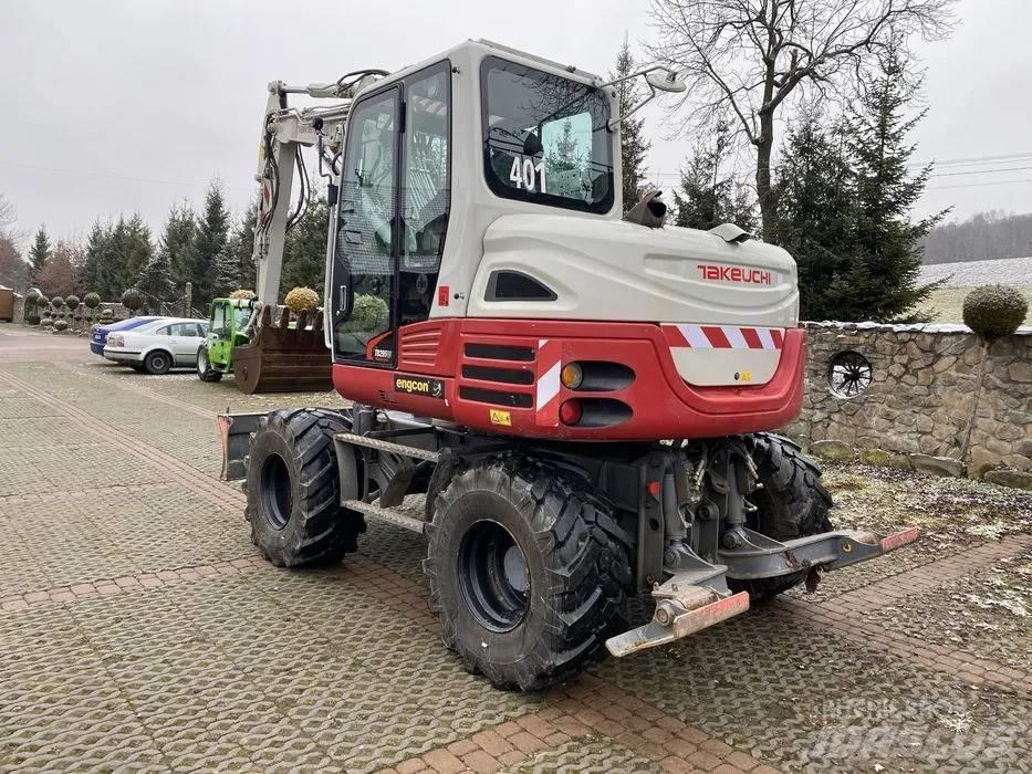 Takeuchi TB 295 Ratasekskavaatorid