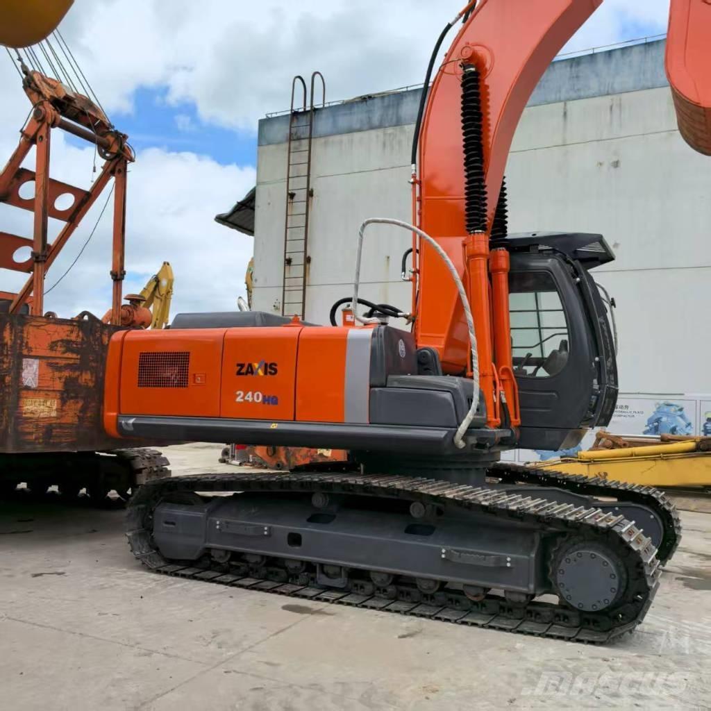 Hitachi ZX 240 HG Roomikekskavaatorid