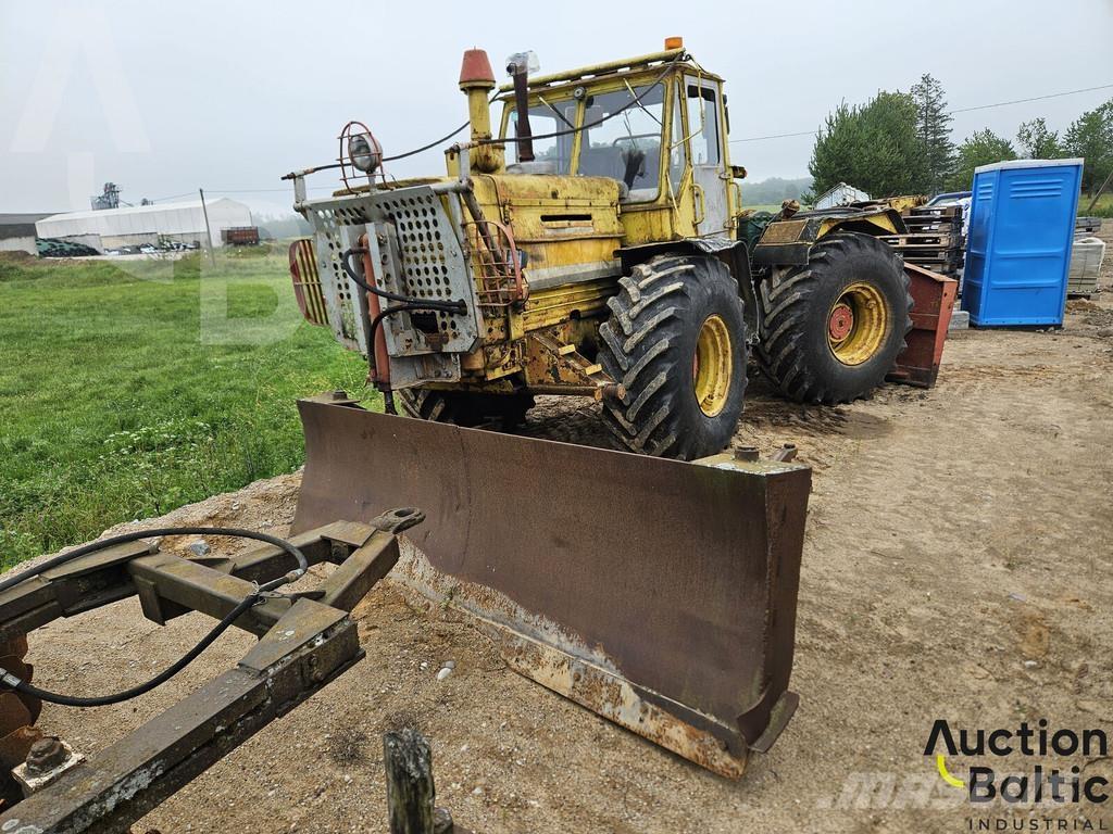  Onbekend T-157K Traktorid