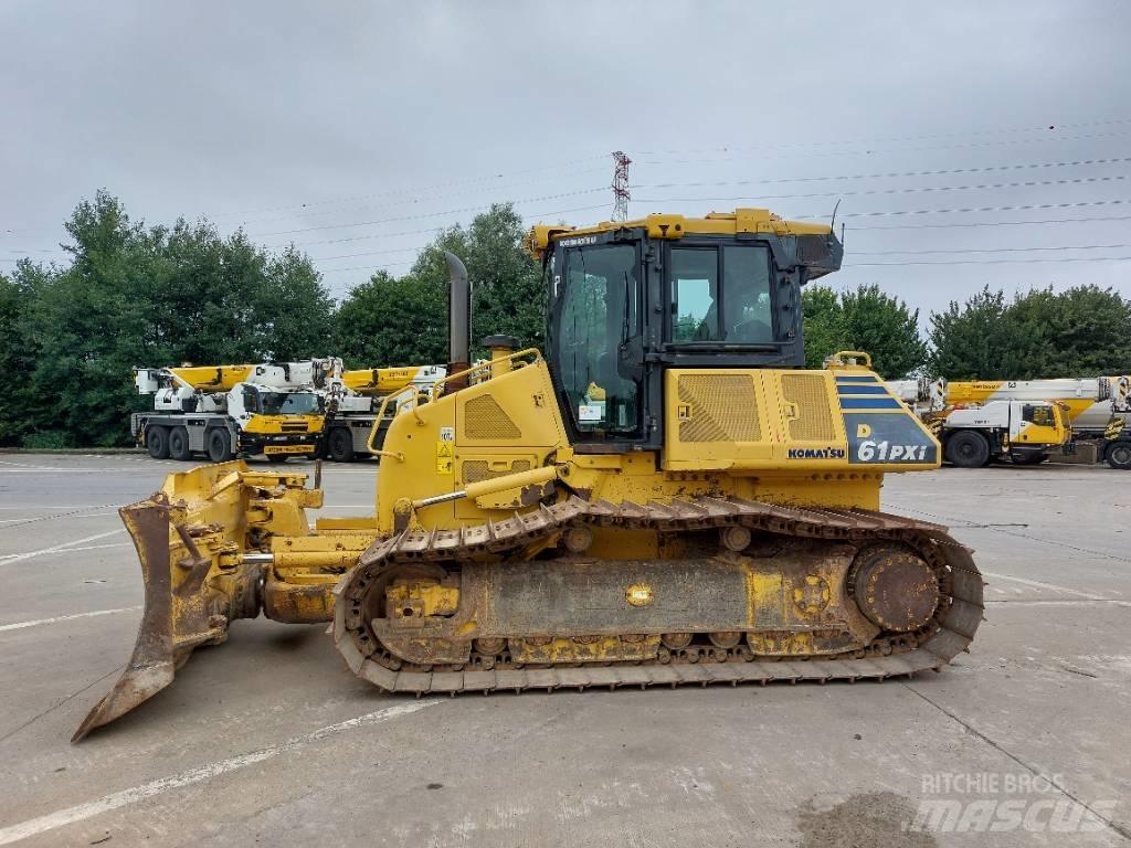 Komatsu D 61 PXi-23 Buldooserid