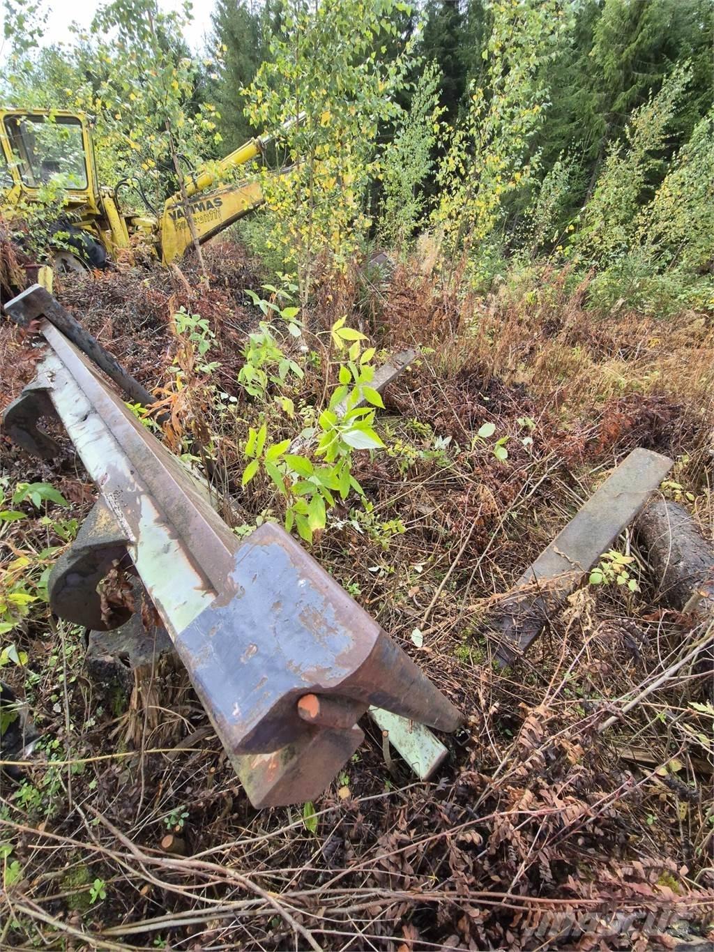 Volvo trukkipiikit Tõstekahvlid