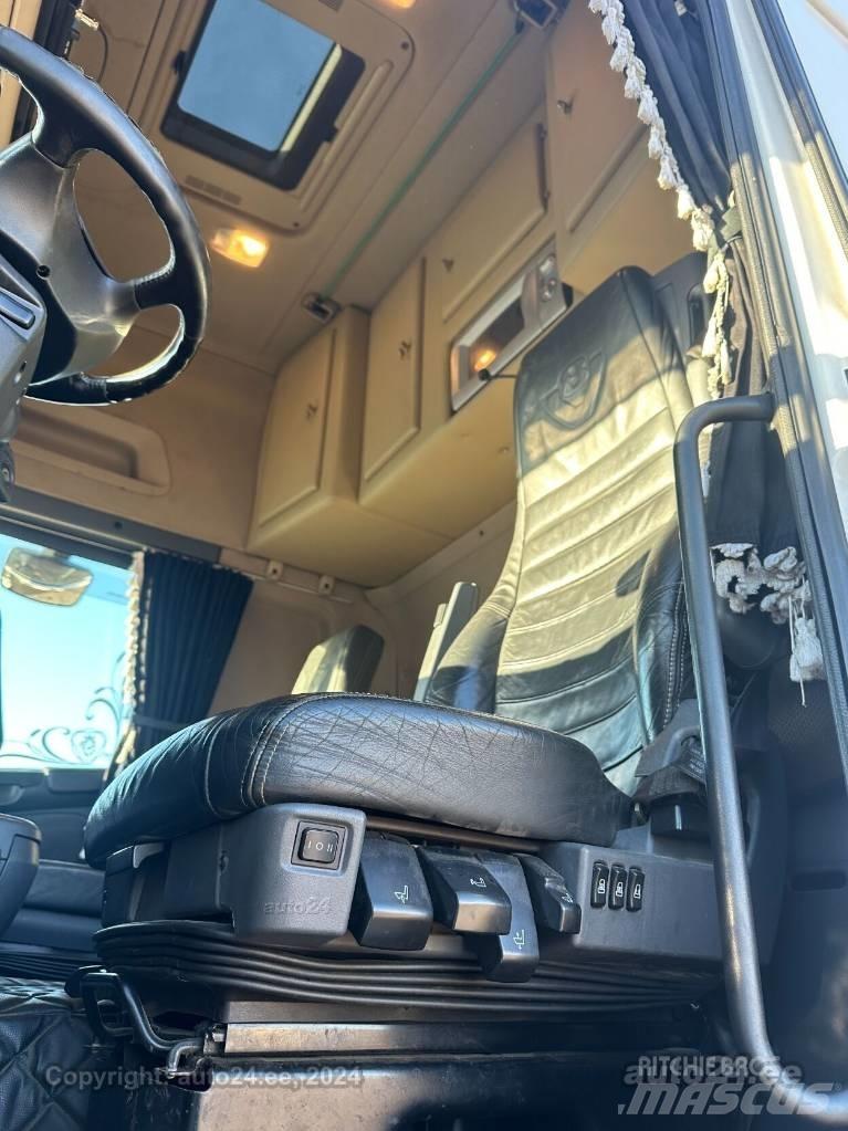 Scania R 560 LA Sadulveokid