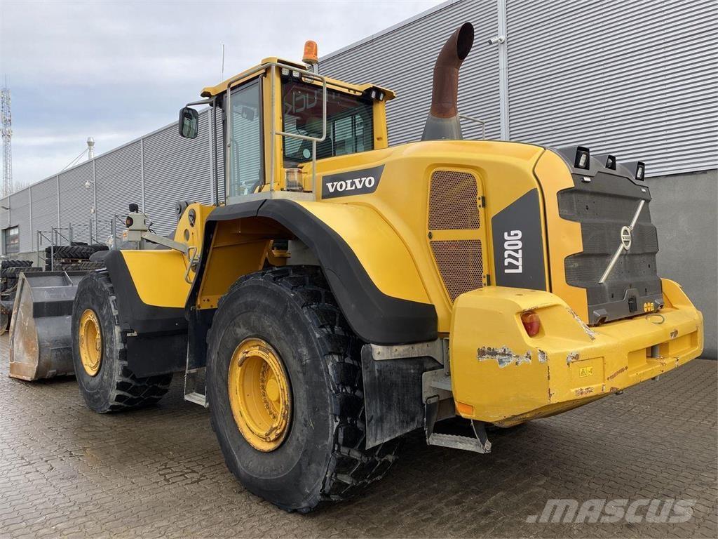 Volvo L220G Rataslaadurid
