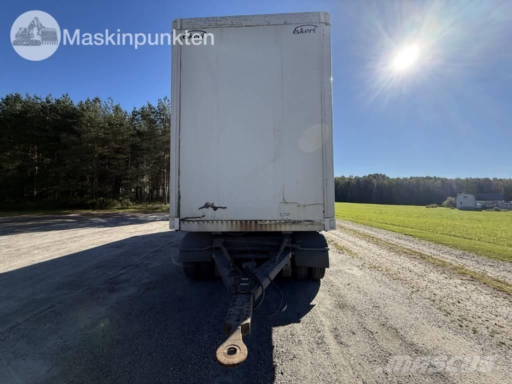 Ekeri L4 Furgoonhaagised