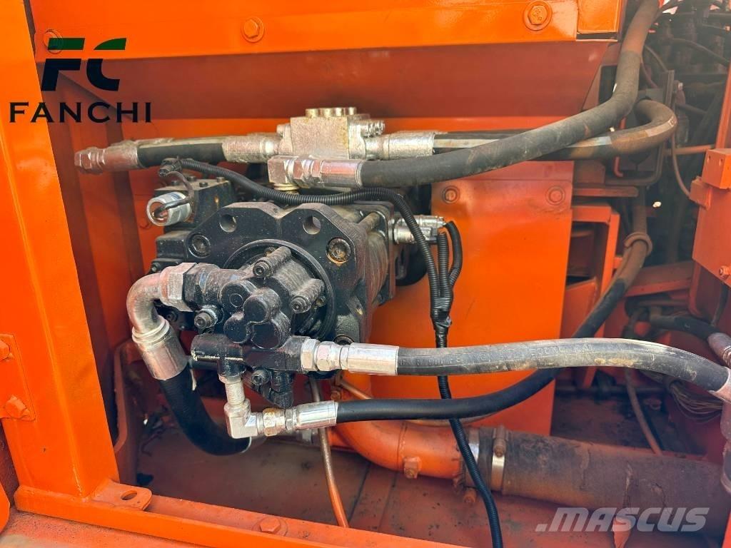 Doosan DX 140 LC Roomikekskavaatorid