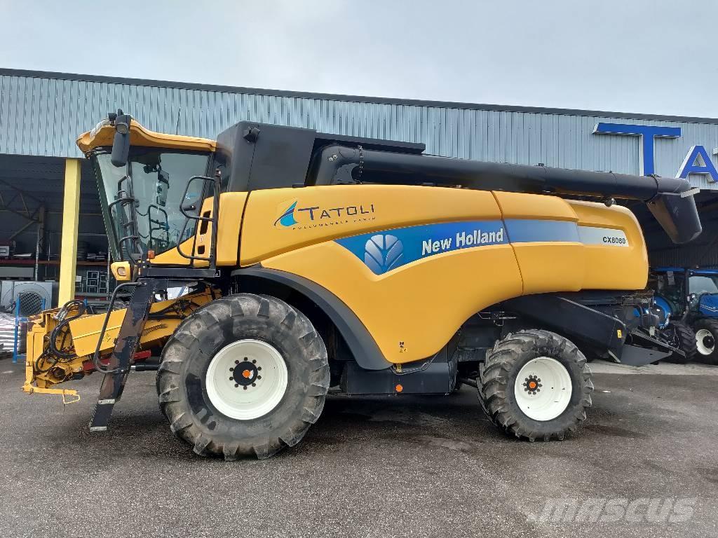 New Holland CX 8080 Combine harvesters