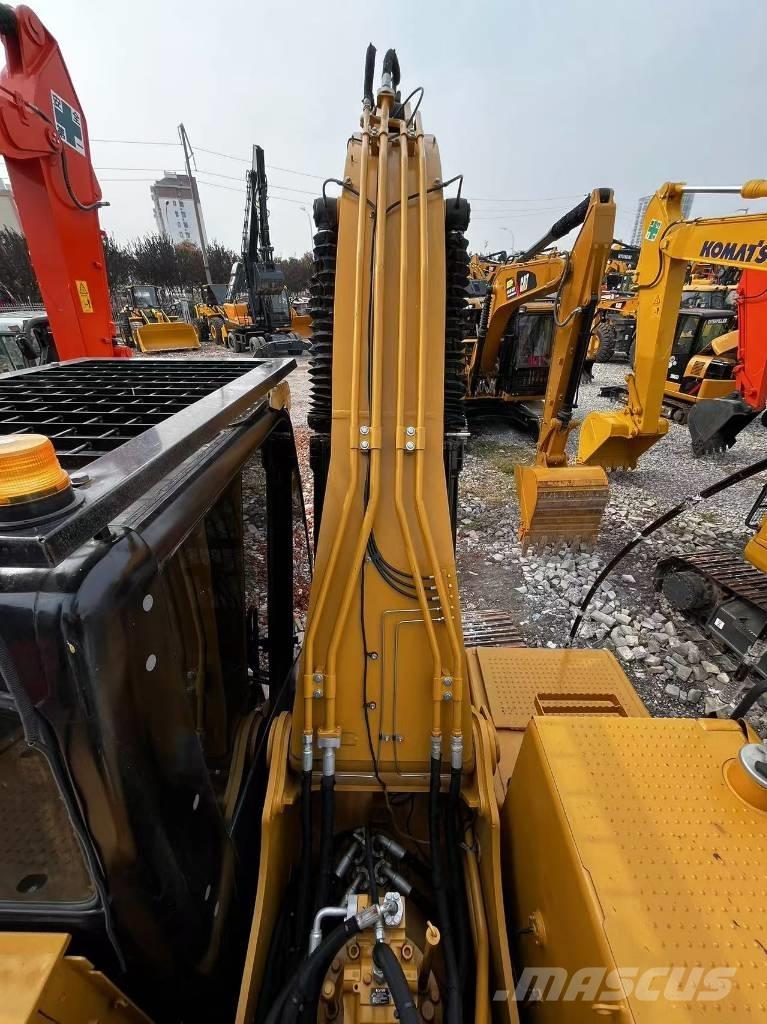 CAT 320GX Roomikekskavaatorid