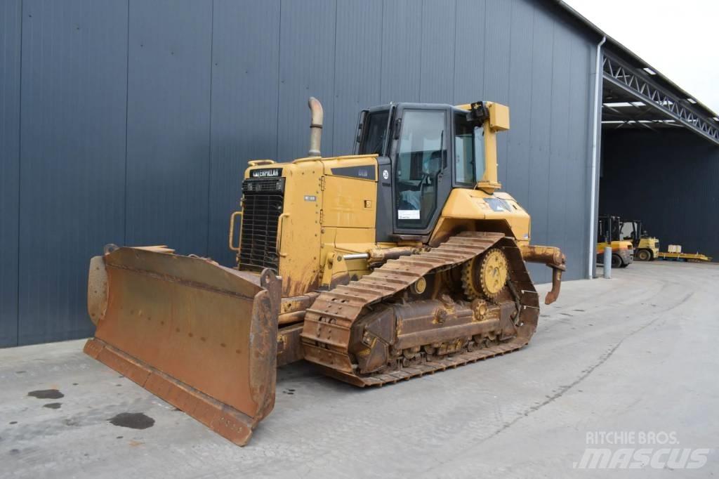 CAT D6N XL Buldooserid