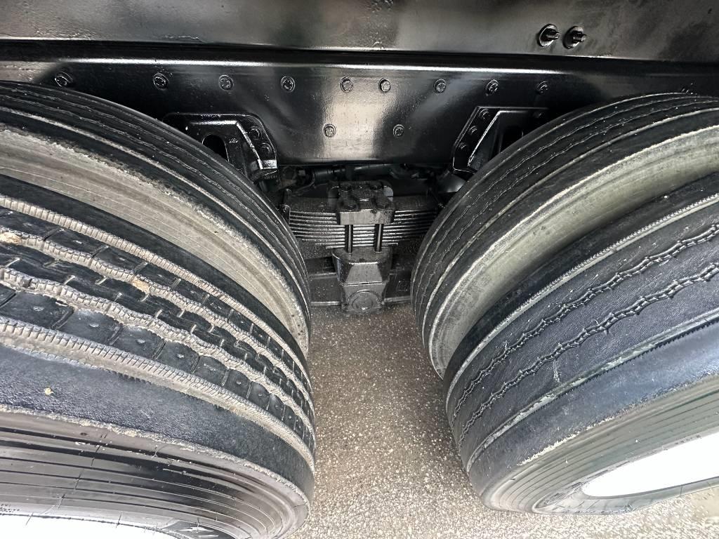 Freightliner M2 Vaakumautod