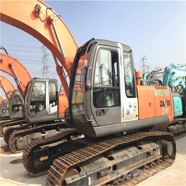 Hitachi zx210 Roomikekskavaatorid