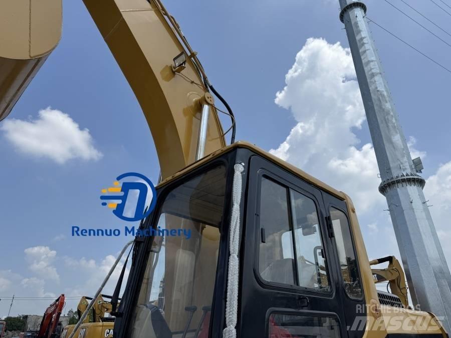 CAT 320BL Roomikekskavaatorid