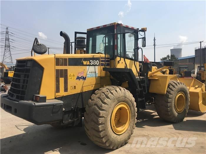 Komatsu WA 380 Rataslaadurid