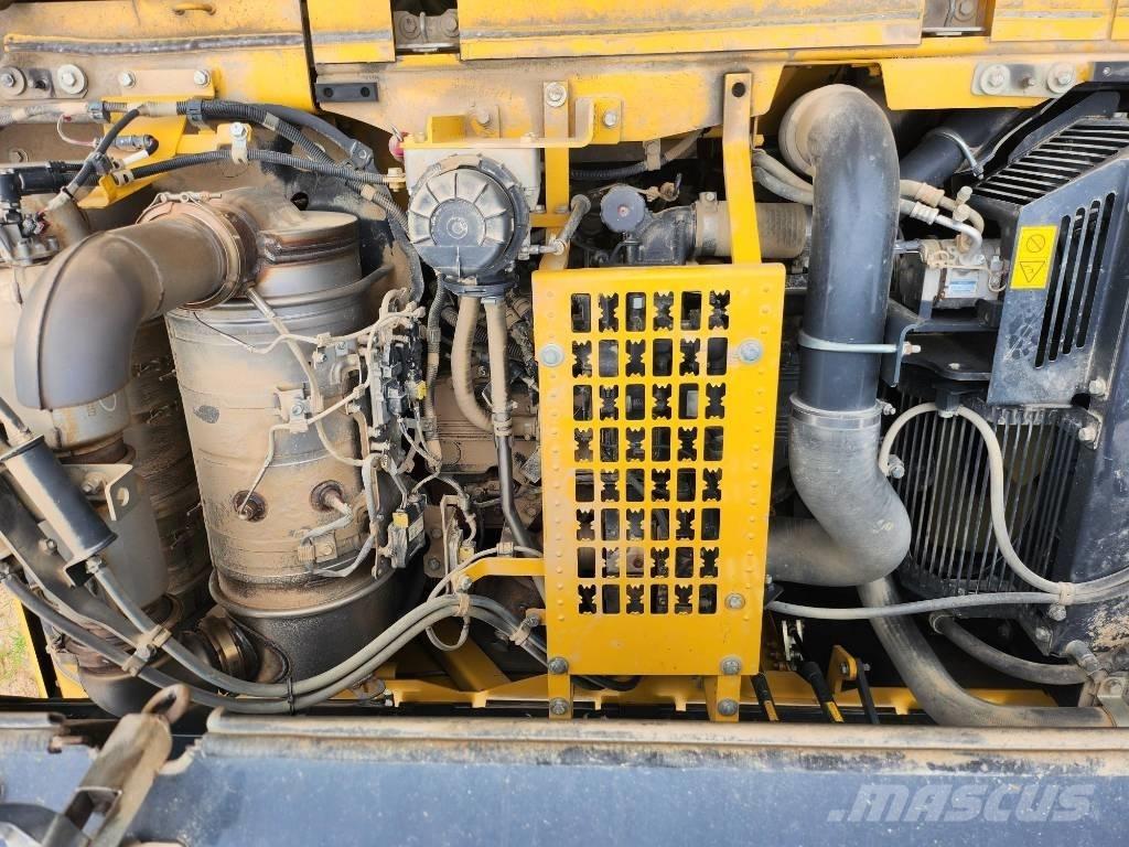 Komatsu PC 360 LC Roomikekskavaatorid
