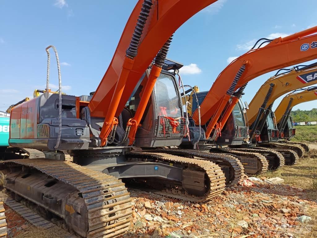Hitachi ZX240 Roomikekskavaatorid