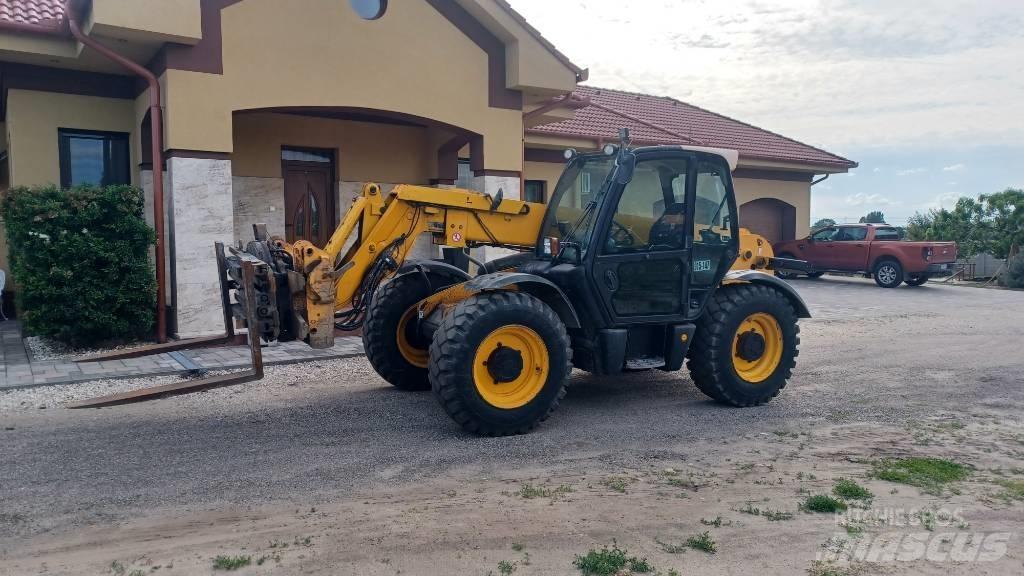 JCB 541-70 Põllumajanduslikud teleskoopkäitlejad