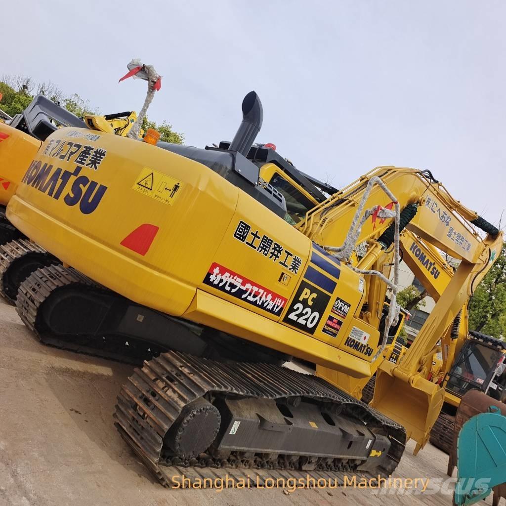 Komatsu PC 220-8 Roomikekskavaatorid