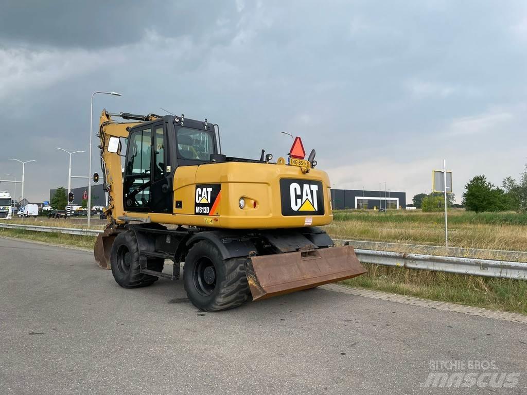 CAT M313D - CE Ratasekskavaatorid
